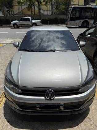 VOLKSWAGEN VIRTUS 1.0 200 TSI HIGHLINE AUTOMÁTICO